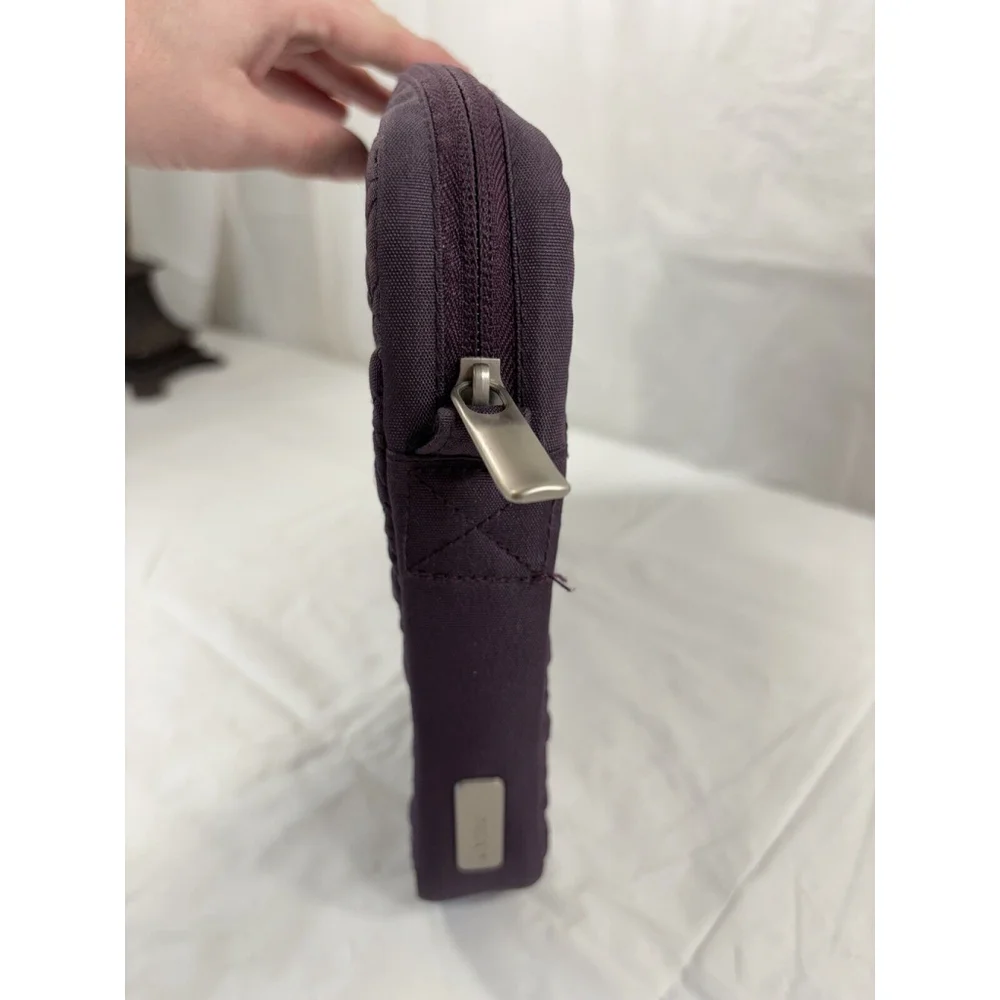 Belkin quilted notebook